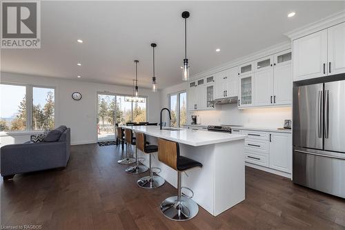 18 Baise Avenue, Tobermory, ON - Indoor Photo Showing Kitchen With Upgraded Kitchen