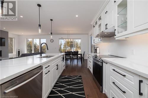 18 Baise Avenue, Tobermory, ON - Indoor Photo Showing Kitchen With Double Sink With Upgraded Kitchen