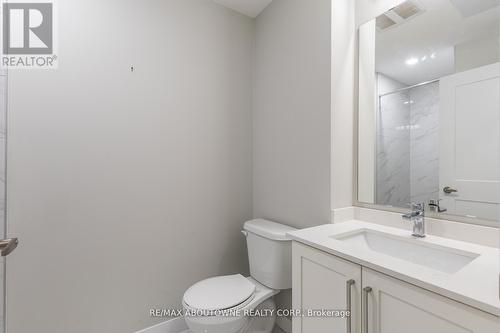 #2204 -15 Queen St S, Hamilton, ON - Indoor Photo Showing Bathroom