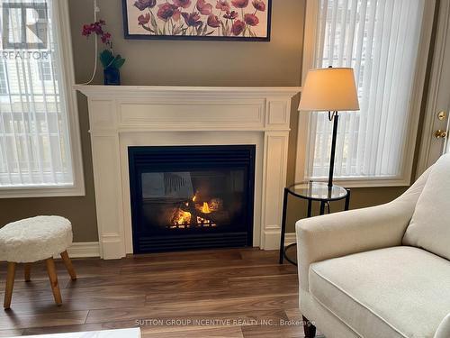 5 Stormont Crt, Muskoka Lakes, ON - Indoor Photo Showing Living Room With Fireplace