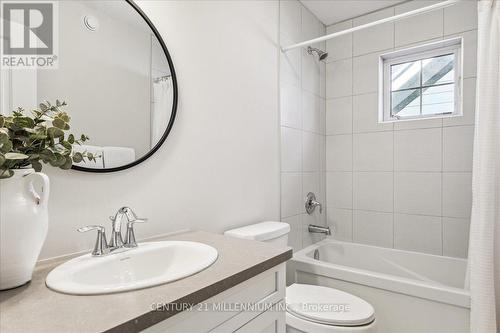 102 White Oak Crescent, Blue Mountains, ON - Indoor Photo Showing Bathroom