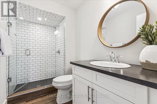 102 White Oak Crescent, Blue Mountains, ON - Indoor Photo Showing Bathroom