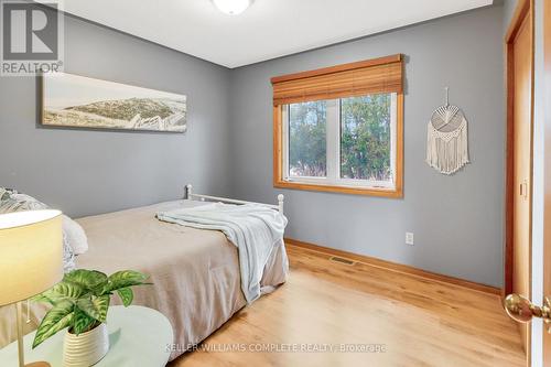 671 Canboro Street, West Lincoln, ON - Indoor Photo Showing Bedroom