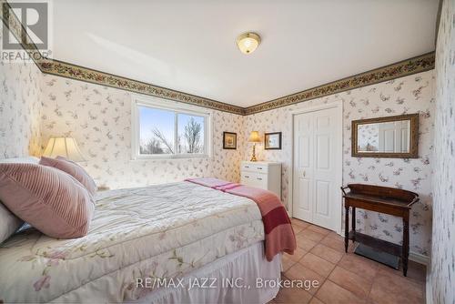 8733 Leskard Rd, Clarington, ON - Indoor Photo Showing Bedroom