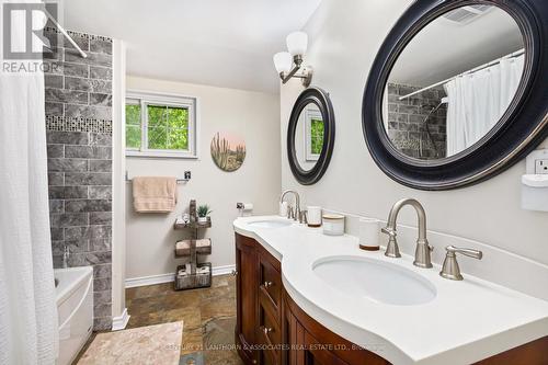 277 John St, Belleville, ON - Indoor Photo Showing Bathroom