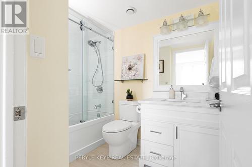 3 - 321 Grandview Hilltop Drive, Huntsville, ON - Indoor Photo Showing Bathroom