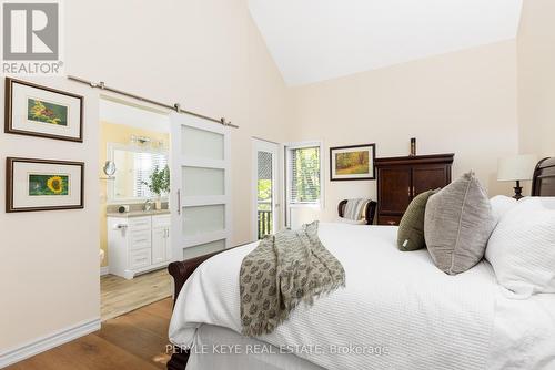 3 - 321 Grandview Hilltop Drive, Huntsville, ON - Indoor Photo Showing Bedroom