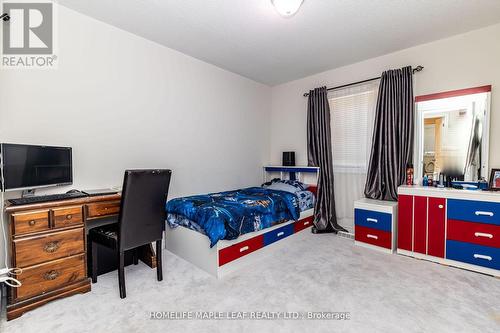 749 Cook Cres, Shelburne, ON - Indoor Photo Showing Bedroom
