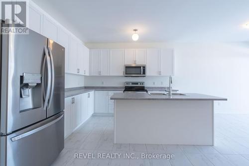 220 Ramblewood Drive, Wasaga Beach, ON - Indoor Photo Showing Kitchen With Double Sink