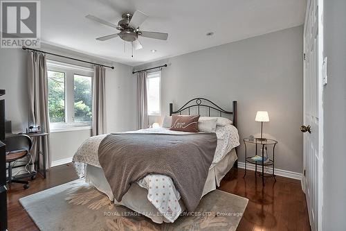1522 Canada Crt, Oakville, ON - Indoor Photo Showing Bedroom