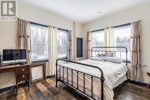 106 Reids Rd W, Laird Township, ON - Indoor Photo Showing Bedroom