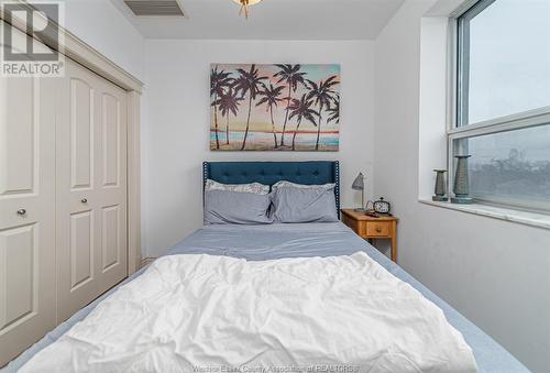 1225 Riverside Drive West Unit# 508, Windsor, ON - Indoor Photo Showing Bedroom