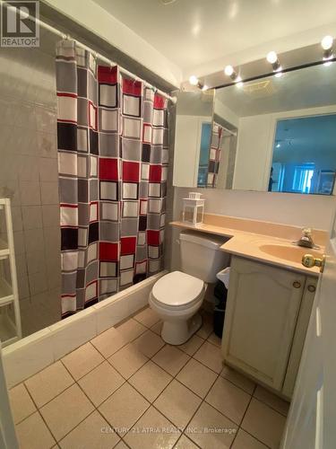 #402 -1 Pemberton Ave, Toronto, ON - Indoor Photo Showing Bathroom