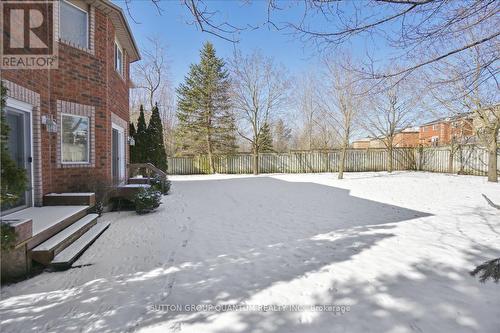 22 Farmstead Cres, Barrie, ON - Outdoor