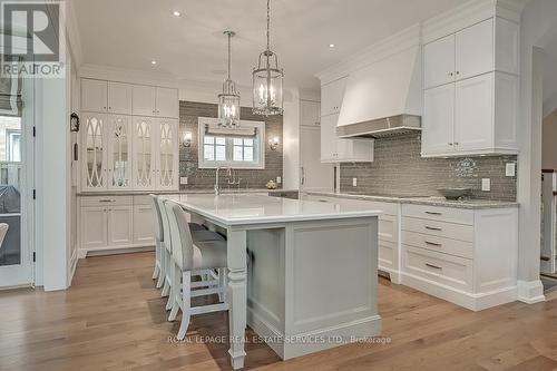273 William St, Oakville, ON - Indoor Photo Showing Kitchen With Upgraded Kitchen
