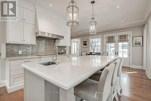 273 William St, Oakville, ON - Indoor Photo Showing Kitchen With Upgraded Kitchen