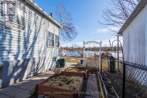 13 South Trent St, Quinte West, ON - Outdoor
