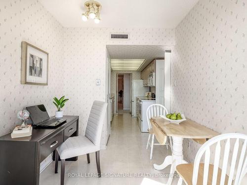 2003-1300 Bloor St, Mississauga, ON - Indoor Photo Showing Dining Room