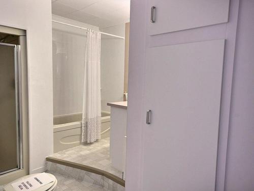 Bathroom - 83 Av. Gatineau, Rouyn-Noranda, QC - 