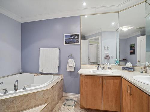 Bathroom - 4729 Crois. Des Îles, Laval (Chomedey), QC - Indoor Photo Showing Bathroom