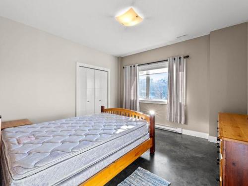 772 Battle Street W, Kamloops, BC - Indoor Photo Showing Bedroom