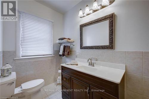 239 Main St E, Grimsby, ON - Indoor Photo Showing Bathroom