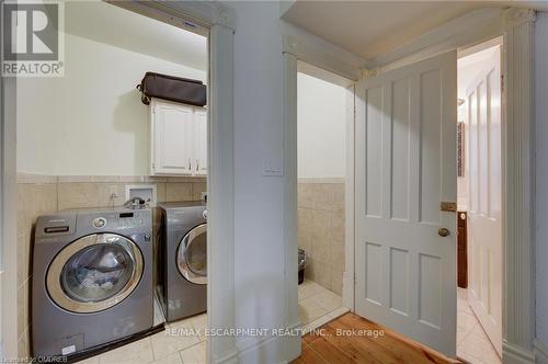 239 Main St E, Grimsby, ON - Indoor Photo Showing Laundry Room