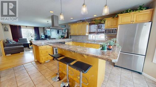 11335 97 Street, Fort St. John, BC - Indoor Photo Showing Kitchen