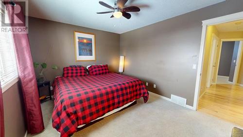 11335 97 Street, Fort St. John, BC - Indoor Photo Showing Bedroom