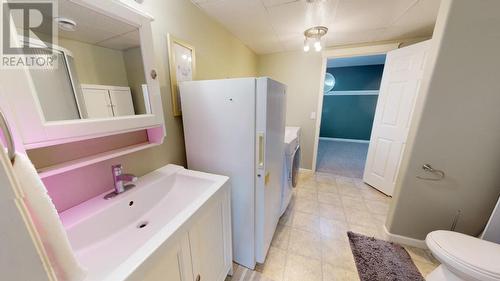 11335 97 Street, Fort St. John, BC - Indoor Photo Showing Bathroom
