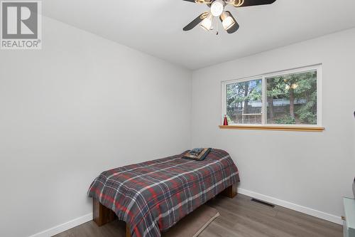1411 Richmond Street, Kelowna, BC - Indoor Photo Showing Bedroom