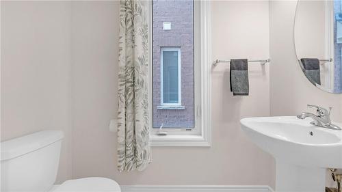 351 Raymond Road, Ancaster, ON - Indoor Photo Showing Bathroom