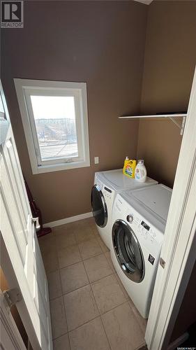6400 Dewdney Avenue, Regina, SK - Indoor Photo Showing Laundry Room