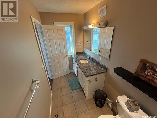 6400 Dewdney Avenue, Regina, SK - Indoor Photo Showing Bathroom