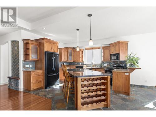 1641 Merlot Drive, West Kelowna, BC - Indoor Photo Showing Kitchen