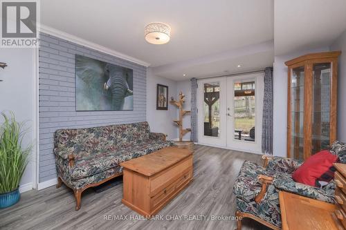2 Hailey Hollow, Barrie, ON - Indoor Photo Showing Other Room