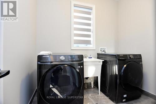 108 Rugman Cres, Springwater, ON - Indoor Photo Showing Laundry Room