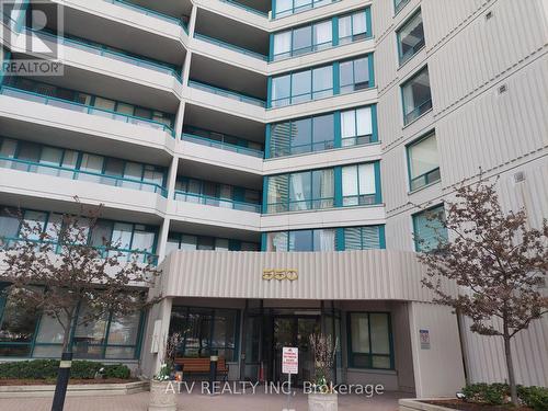 305 - 550 Webb Drive, Mississauga, ON - Outdoor With Balcony