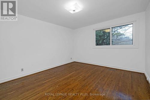 520 Sir Richards Rd, Mississauga, ON - Indoor Photo Showing Other Room