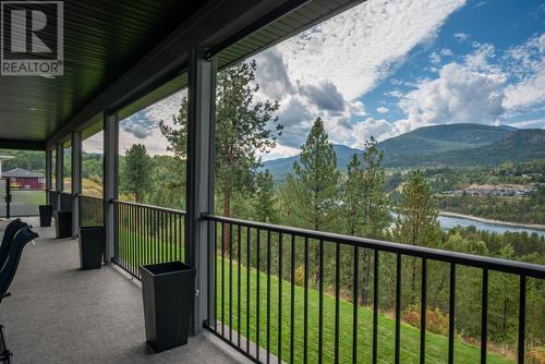 729 Prairie South Road, Castlegar, BC - Outdoor