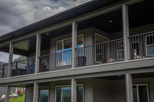 729 Prairie South Road, Castlegar, BC - Outdoor With Deck Patio Veranda With Exterior