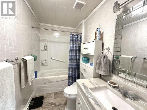 34501 Upper Fraser Road, Prince George, BC - Indoor Photo Showing Bathroom