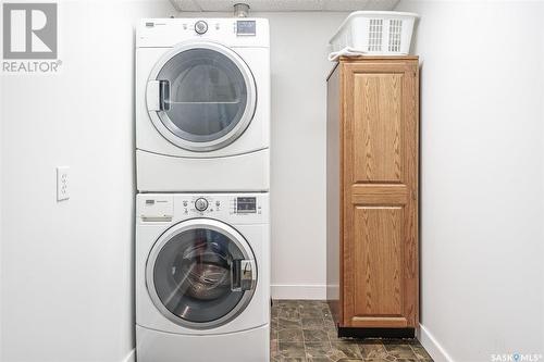 304 401 Cartwright Street, Saskatoon, SK - Indoor Photo Showing Laundry Room