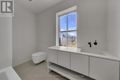 368 Picton Main St N, Prince Edward County, ON - Indoor Photo Showing Bathroom