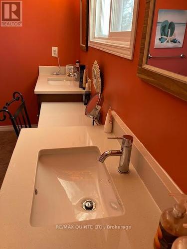 315 Haigs Reach Rd, Trent Hills, ON - Indoor Photo Showing Bathroom