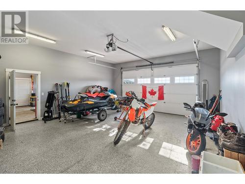 313 Baldy Place, Vernon, BC - Indoor Photo Showing Garage
