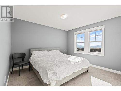 313 Baldy Place, Vernon, BC - Indoor Photo Showing Bedroom