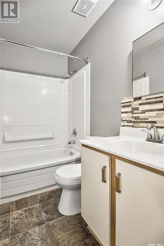 1130 Knox Place, Prince Albert, SK - Indoor Photo Showing Bathroom