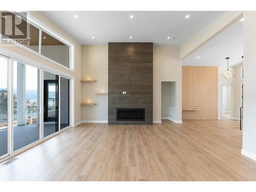 845 Melrose Street, Kelowna, BC - Indoor