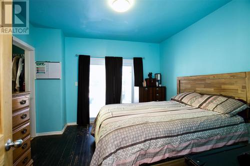71 John St, Temiskaming Shores, ON - Indoor Photo Showing Bedroom